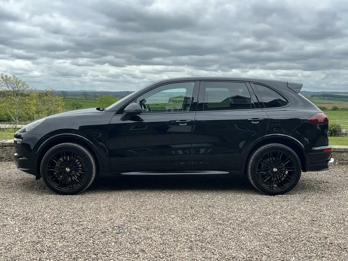 2016-porsche-cayenne-30td-big-7