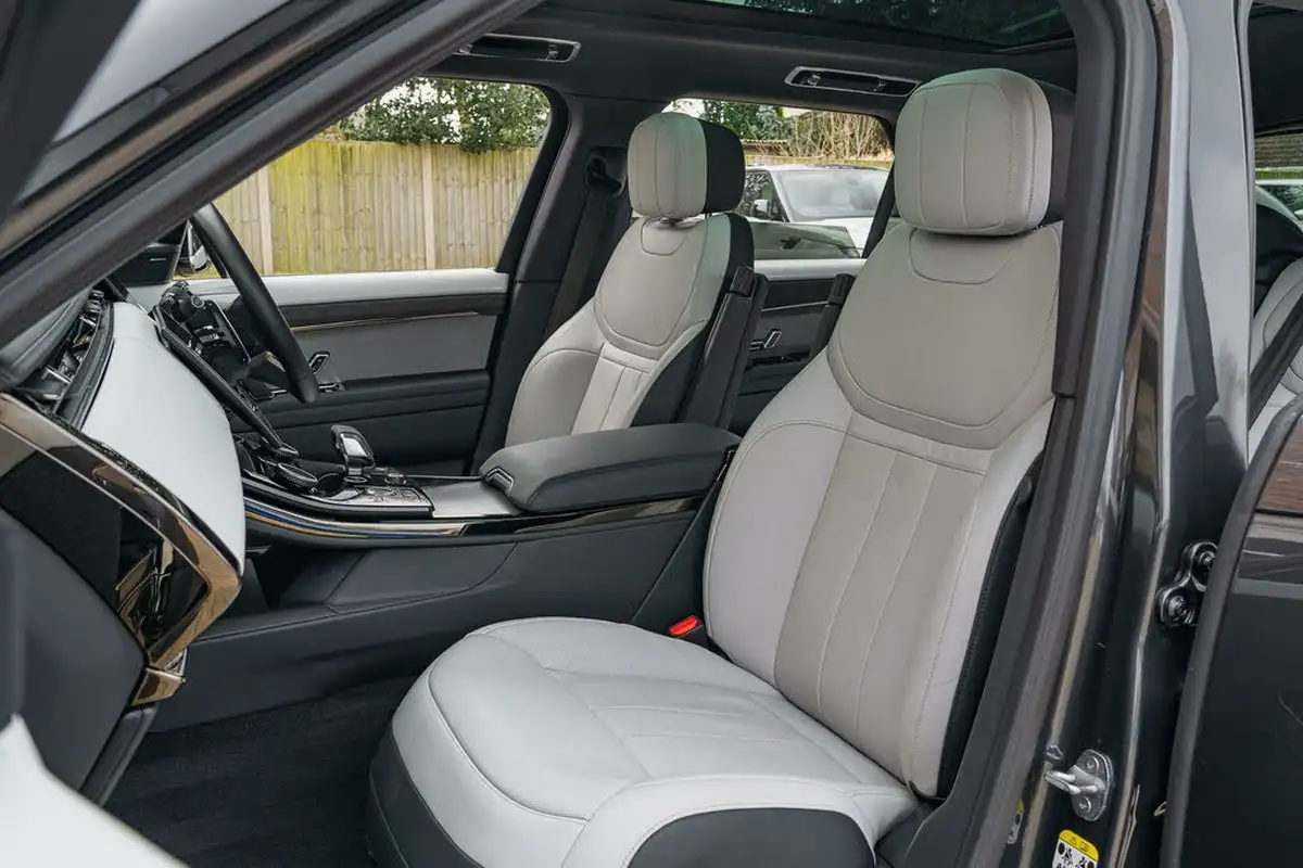 2023-land-rover-range-rover-sport-30-d300-dynamic-se-big-32