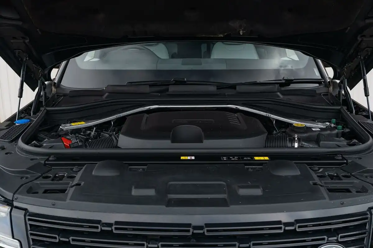 2023-land-rover-range-rover-sport-30-d300-dynamic-se-big-8