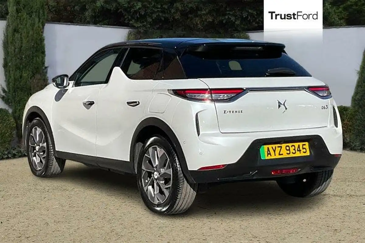 2022-ds-ds-3-crossback-e-tense-rivoli-big-1