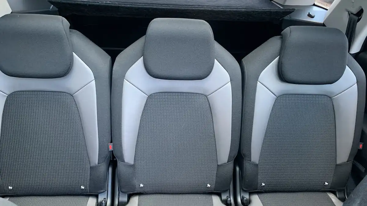 2019-citroen-c4-spacetourer-15bluehdi-flair-big-24