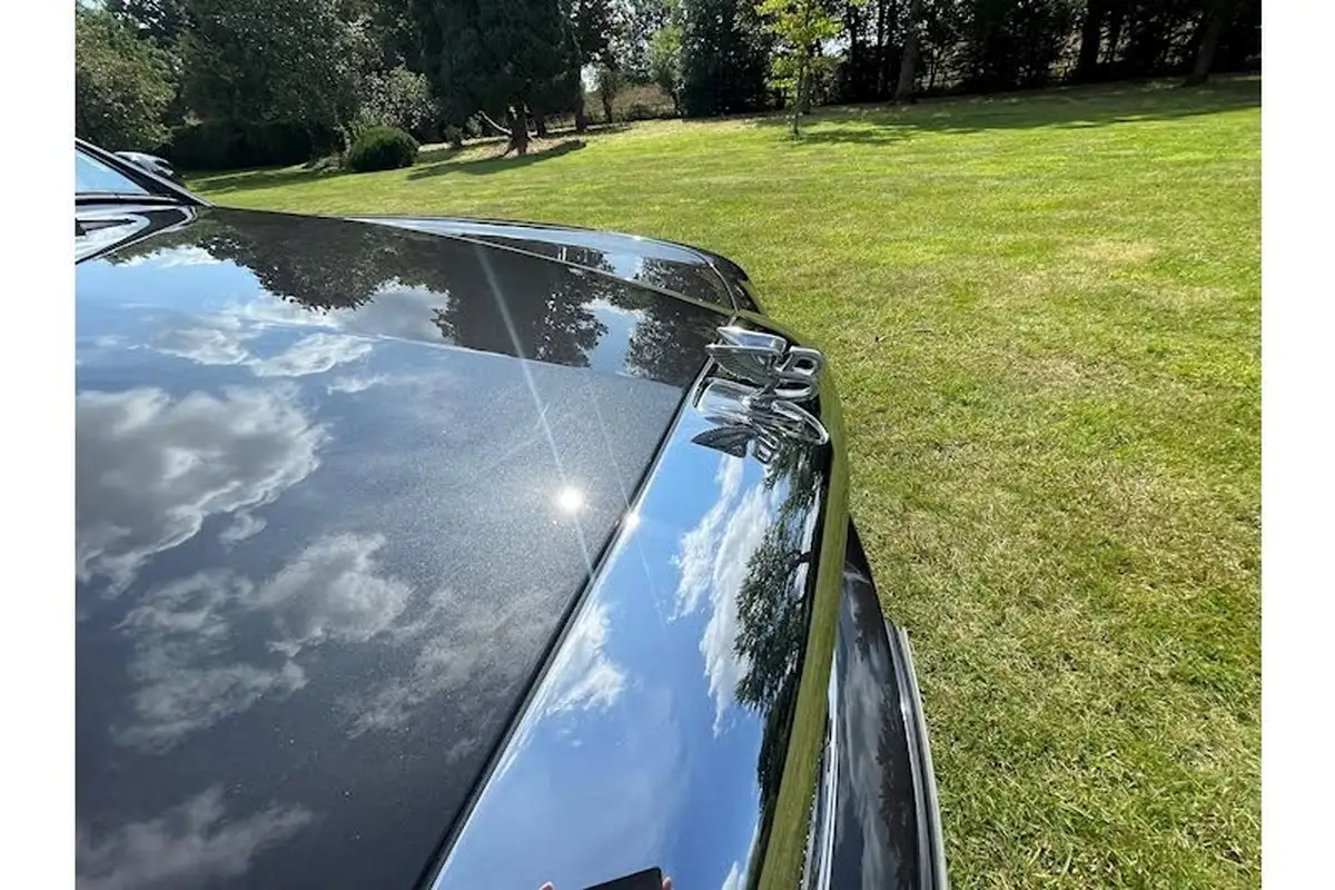 2006-bentley-azure-68-big-34