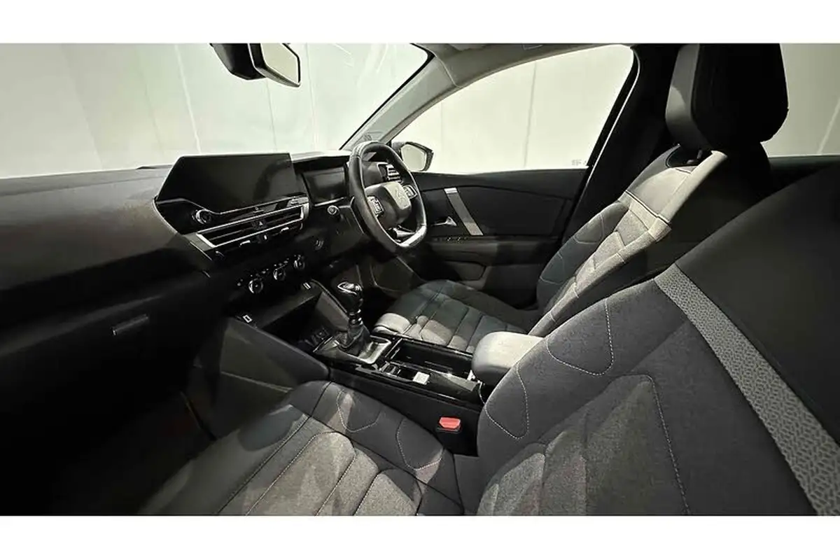 2022-citroen-c4-12-puretech-c-series-edition-big-20