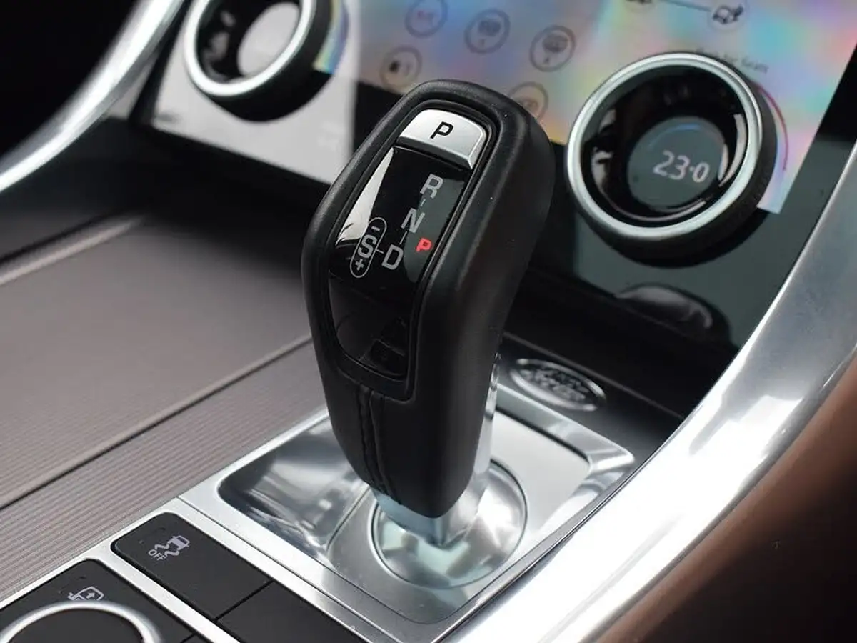 2019-land-rover-range-rover-sport-30-sdv6-hse-big-27
