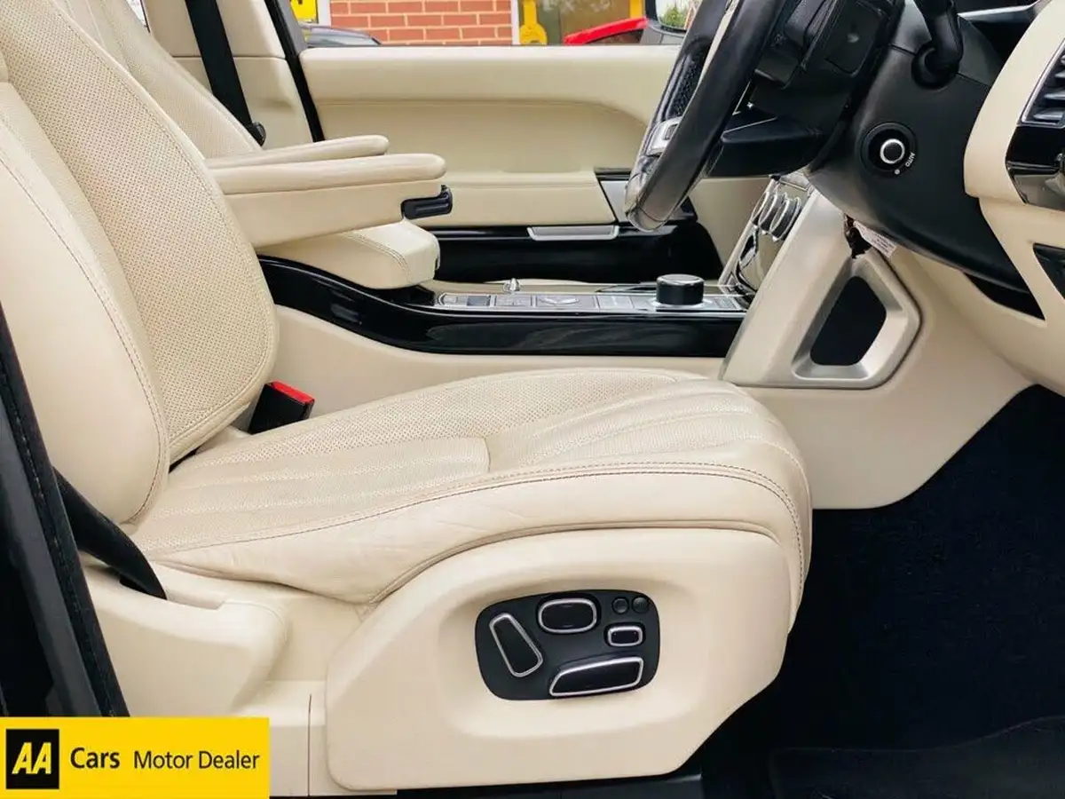 2014-land-rover-range-rover-30tdv6-vogue-se-big-43