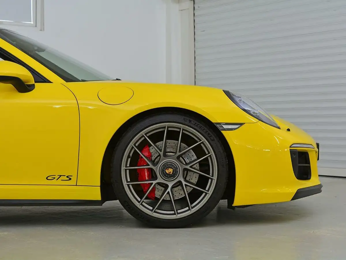 2017-porsche-911-30-carrera-gts-rwd-coupe-pdk-big-10