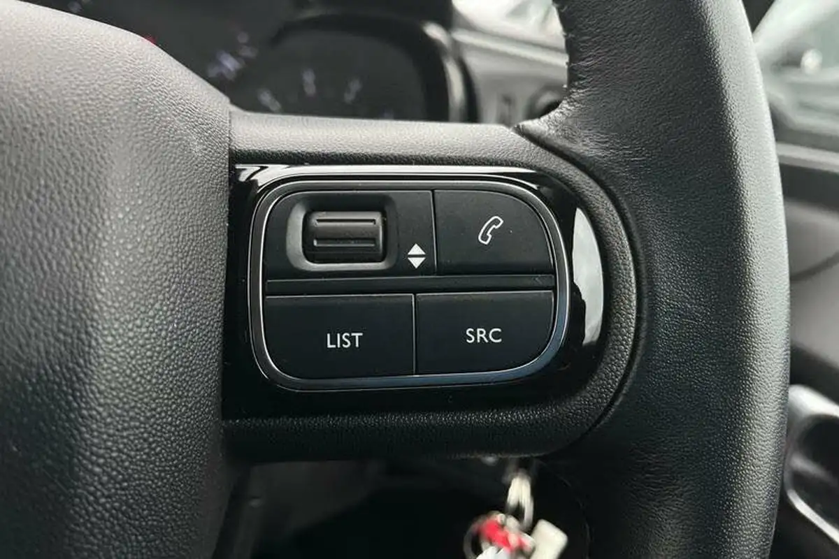 2021-citroen-c3-12-puretech-flair-83ps-big-31