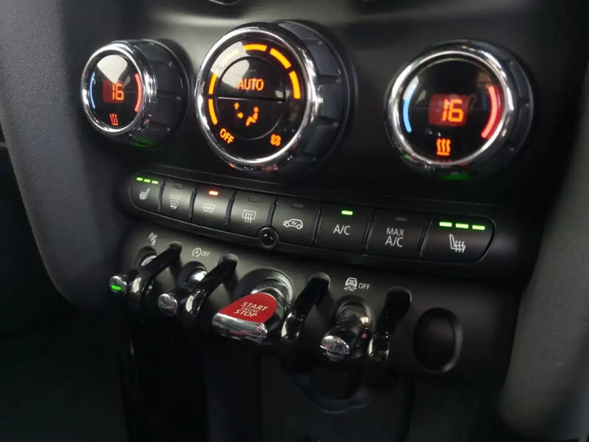 2019-mini-cooper-20-cooper-s-sport-189bhp-hatchback-3d-big-9