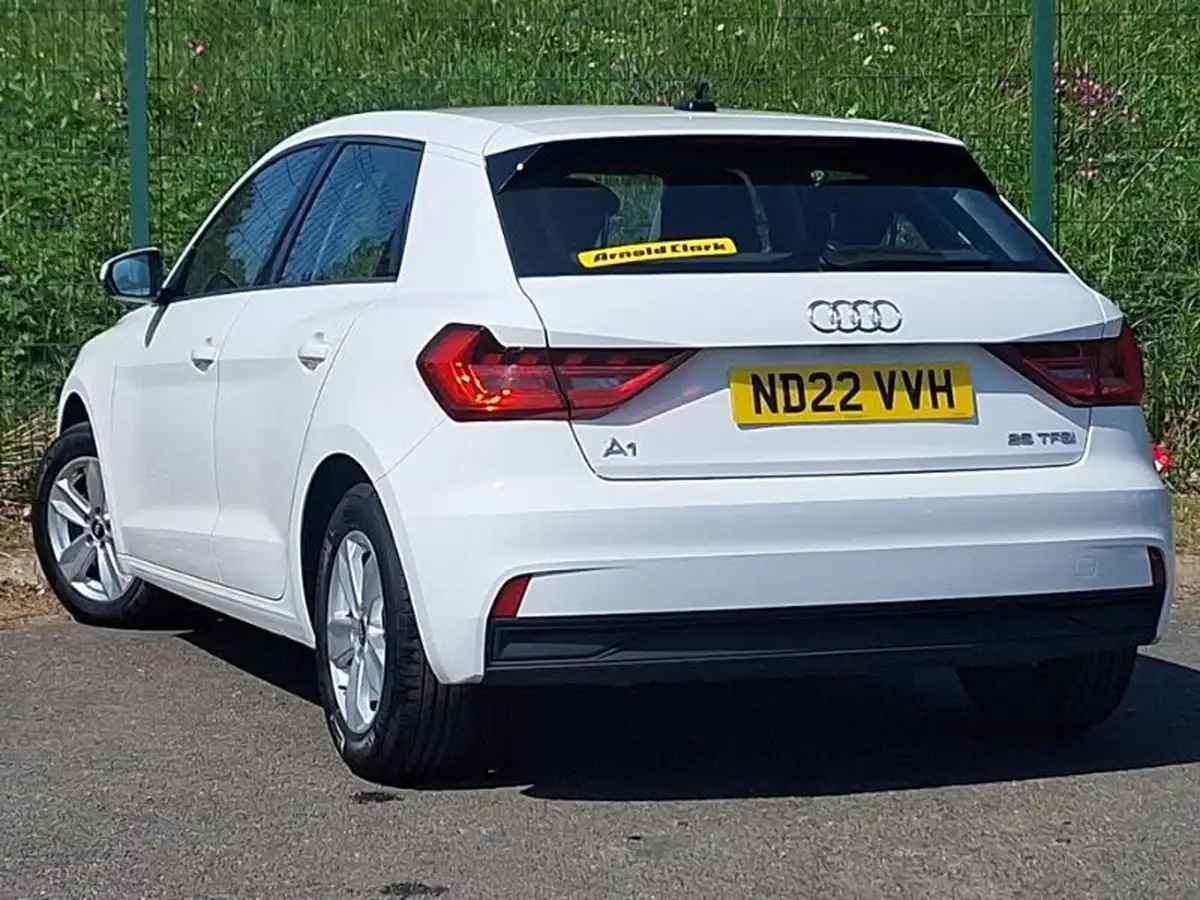 2022-audi-a1-10-25-tfsi-technik-big-1