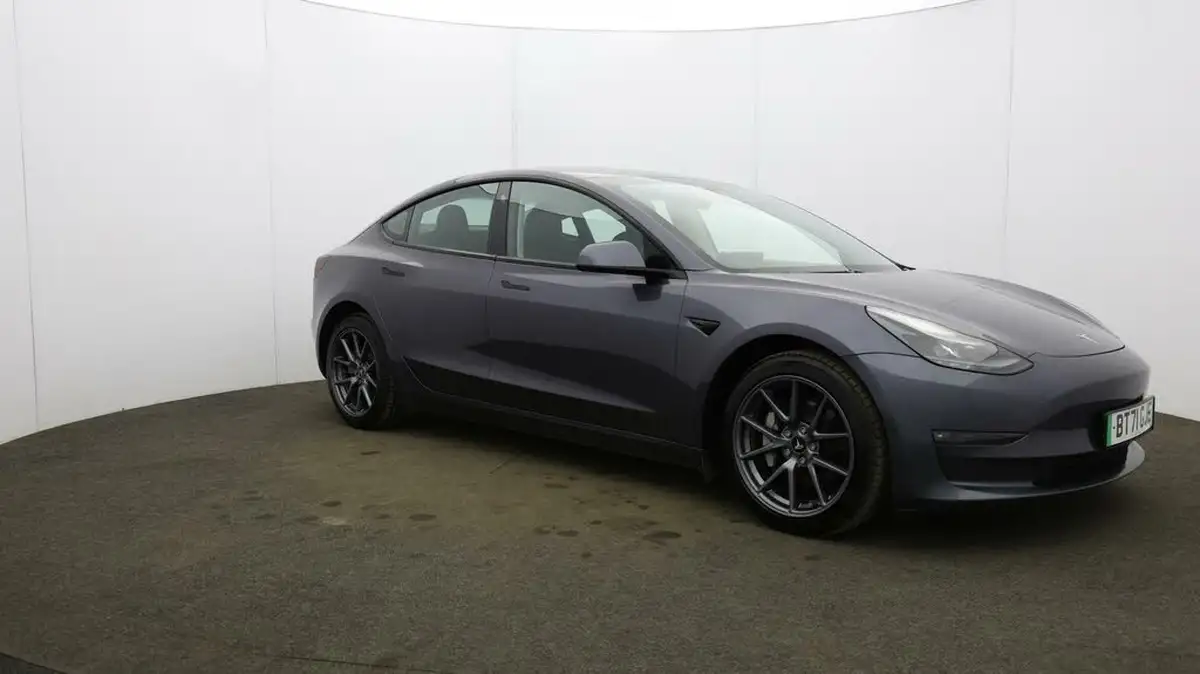 2021-tesla-model-3-e-long-range-awd-big-47