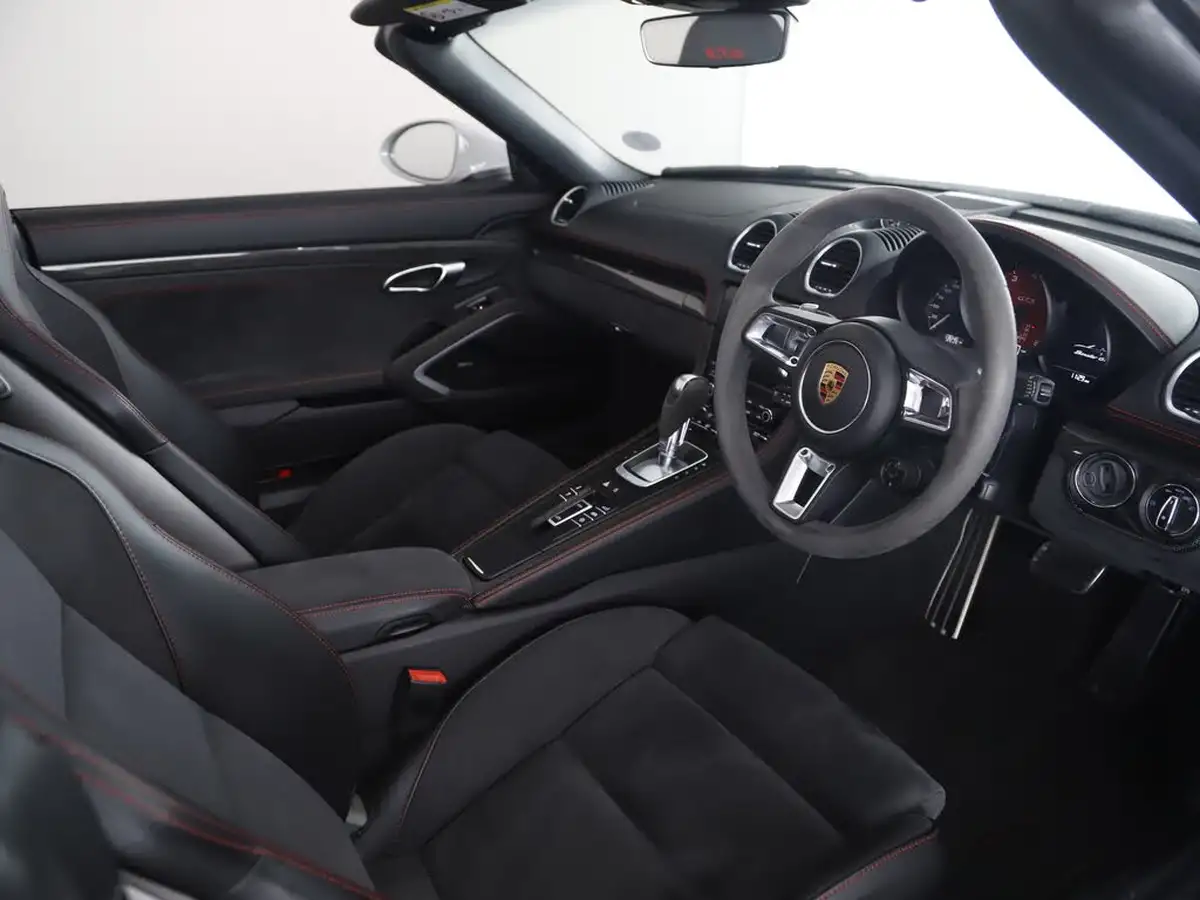 2019-porsche-boxster-718-25-boxster-gts-365ps-pdk-big-18