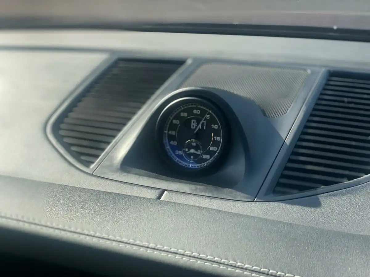 2022-porsche-macan-29-v6-s-big-35