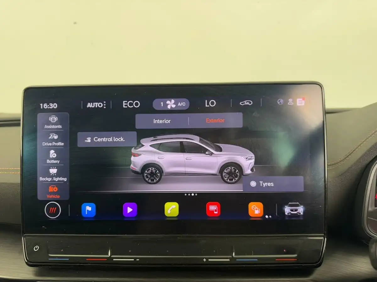 2021-cupra-formentor-14-e-hybrid-v1-big-38