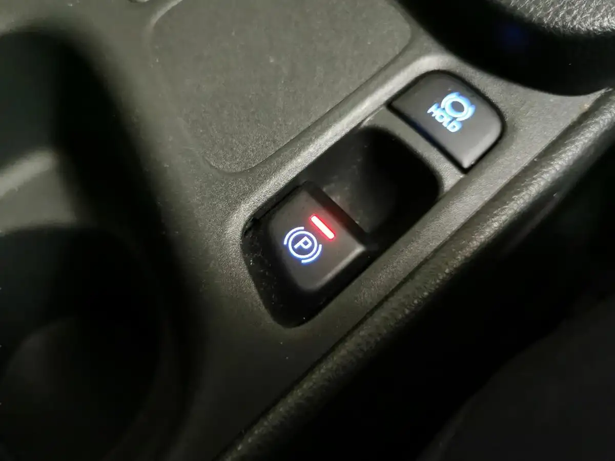 2023-toyota-yaris-cross-15-vvt-i-excel-awd-i-big-28