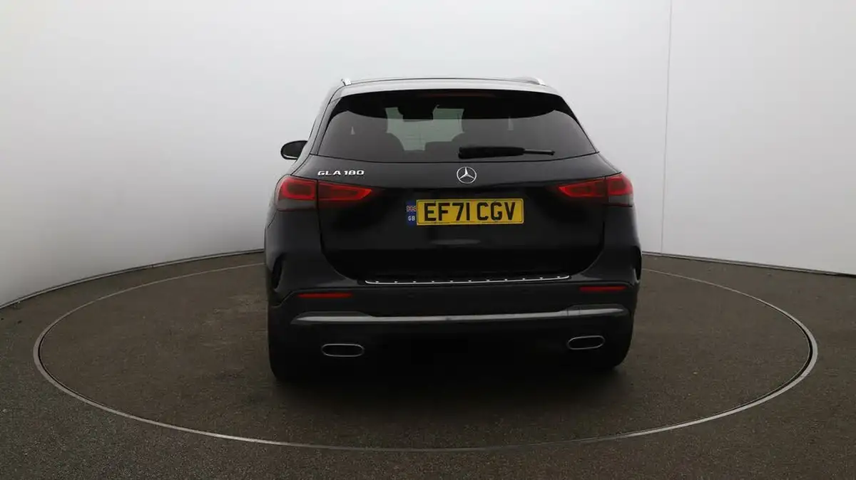 2022-mercedes-benz-gla-class-13-gla-180-amg-line-premium-plus-big-60
