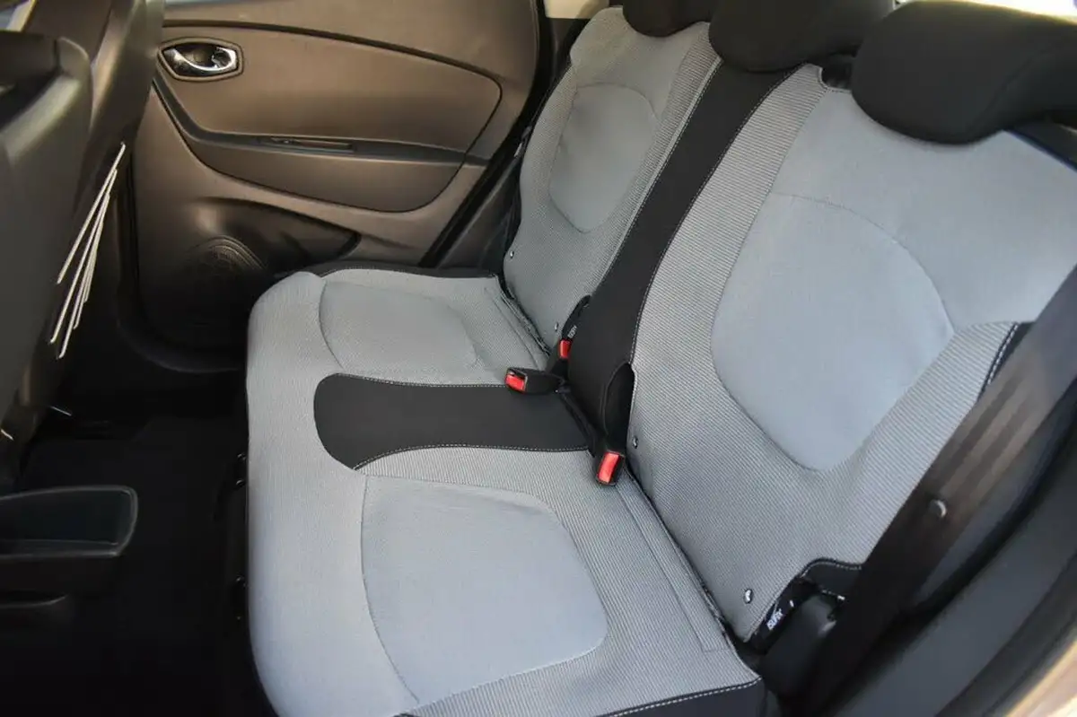 2015-renault-captur-09-dynamique-big-10
