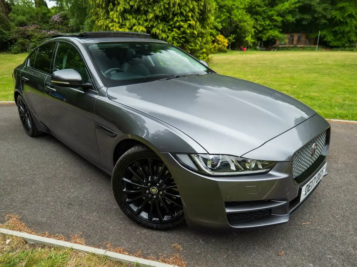 2017-jaguar-xe-20d-portfolio-180ps-awd-ss-1999cc-auto-big-0