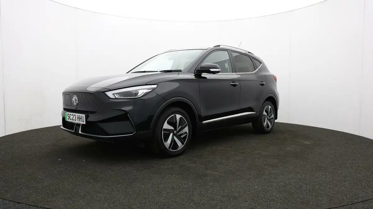2023-mg-zs-suv-e-trophy-connect-ev-156ps-long-range-big-54