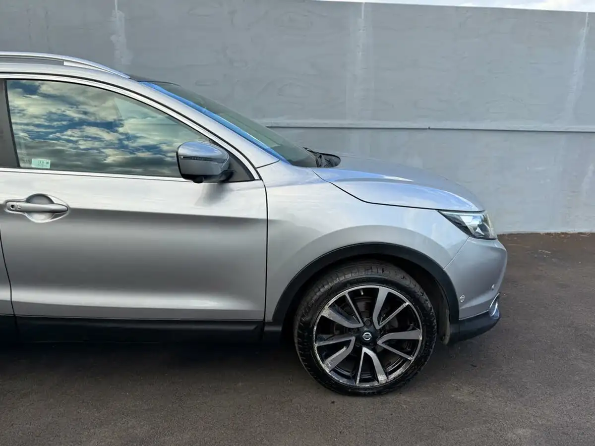 2015-nissan-qashqai-16dci-tekna-xtronic-cvt-big-32