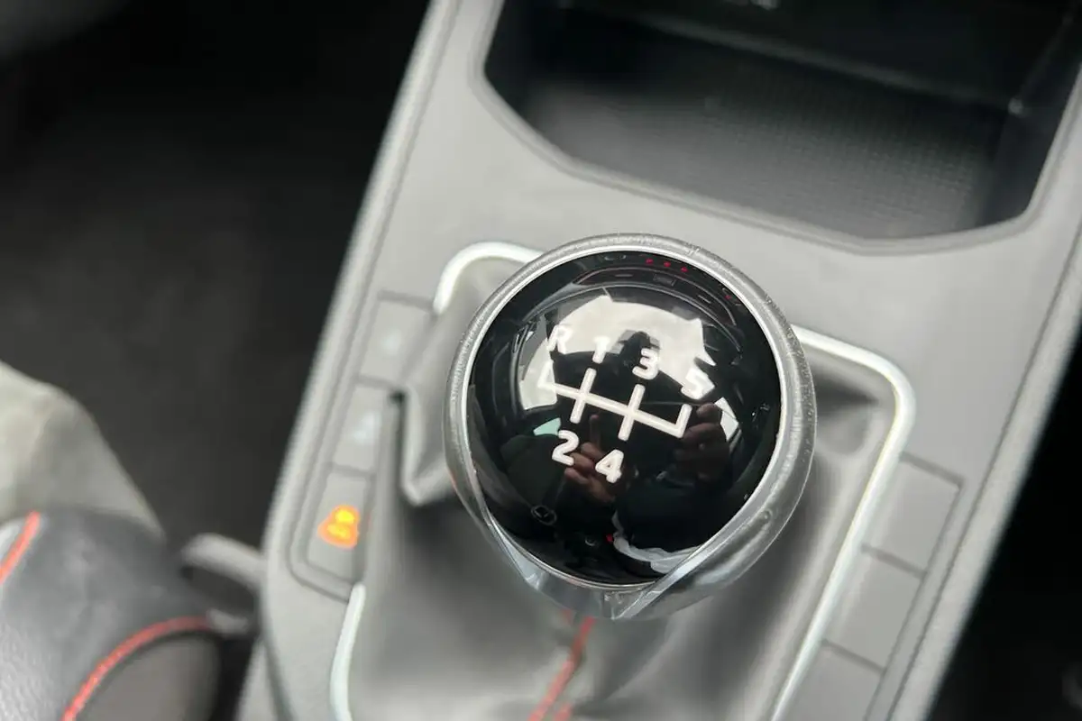 2022-seat-ibiza-10-tsi-fr-sport-95ps-big-33