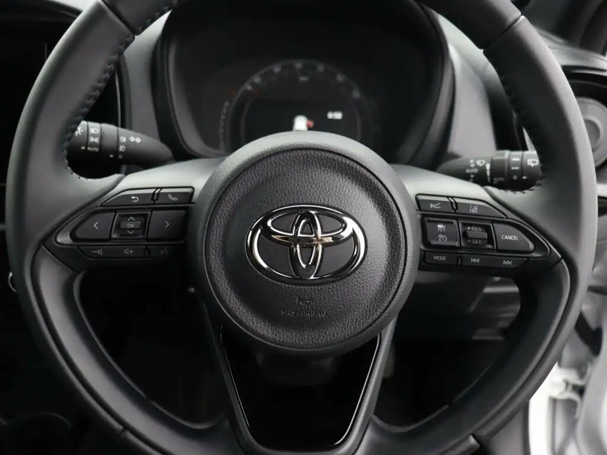 2024-toyota-aygo-x-10-vvt-i-edge-big-38