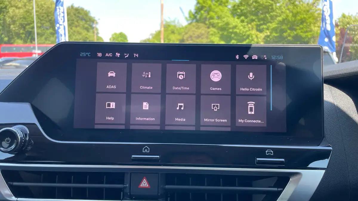 2024-citroen-c4-x-12-puretech-max-130ps-ss-eat8-big-51