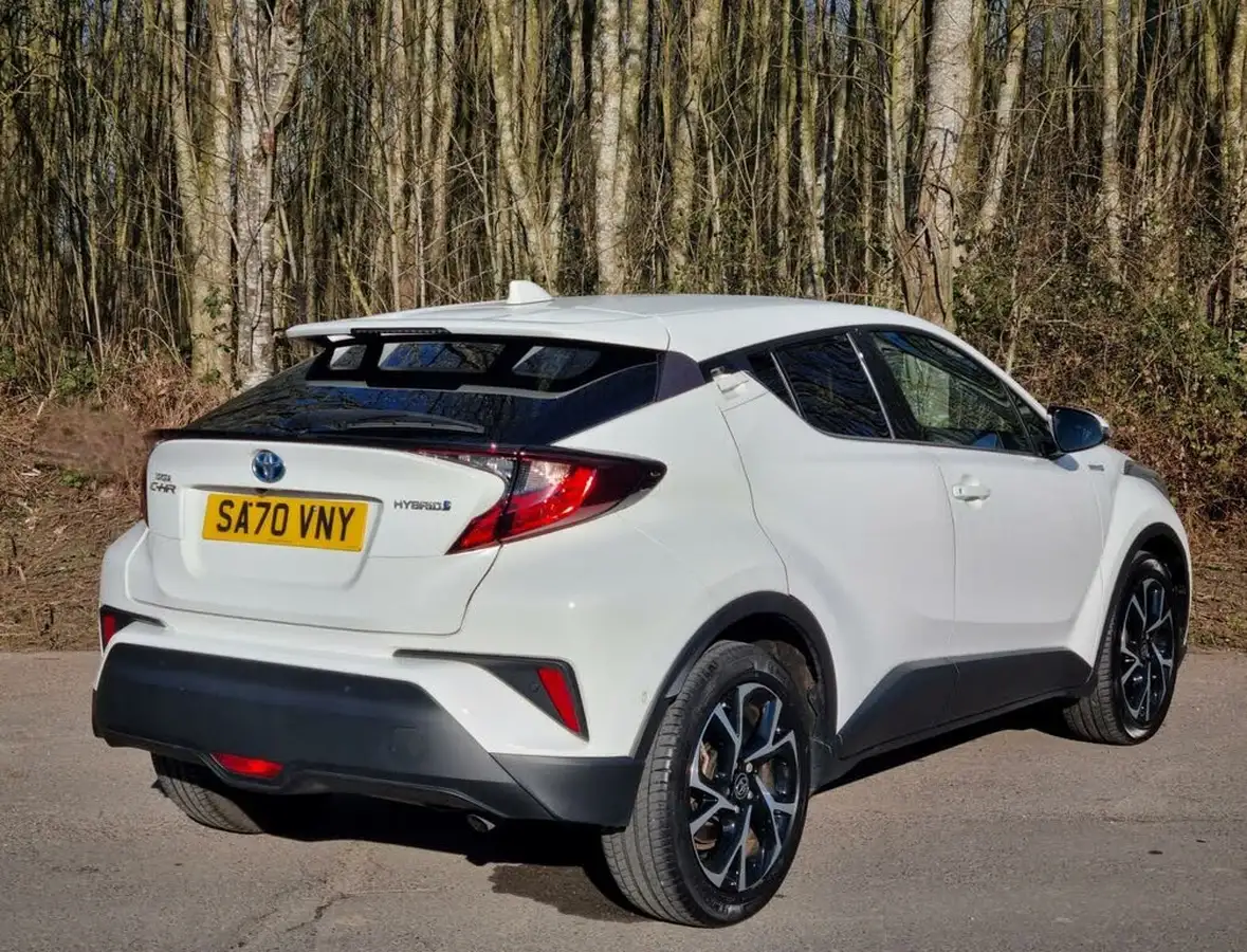 2020-toyota-c-hr-18-vvt-i-design-big-4