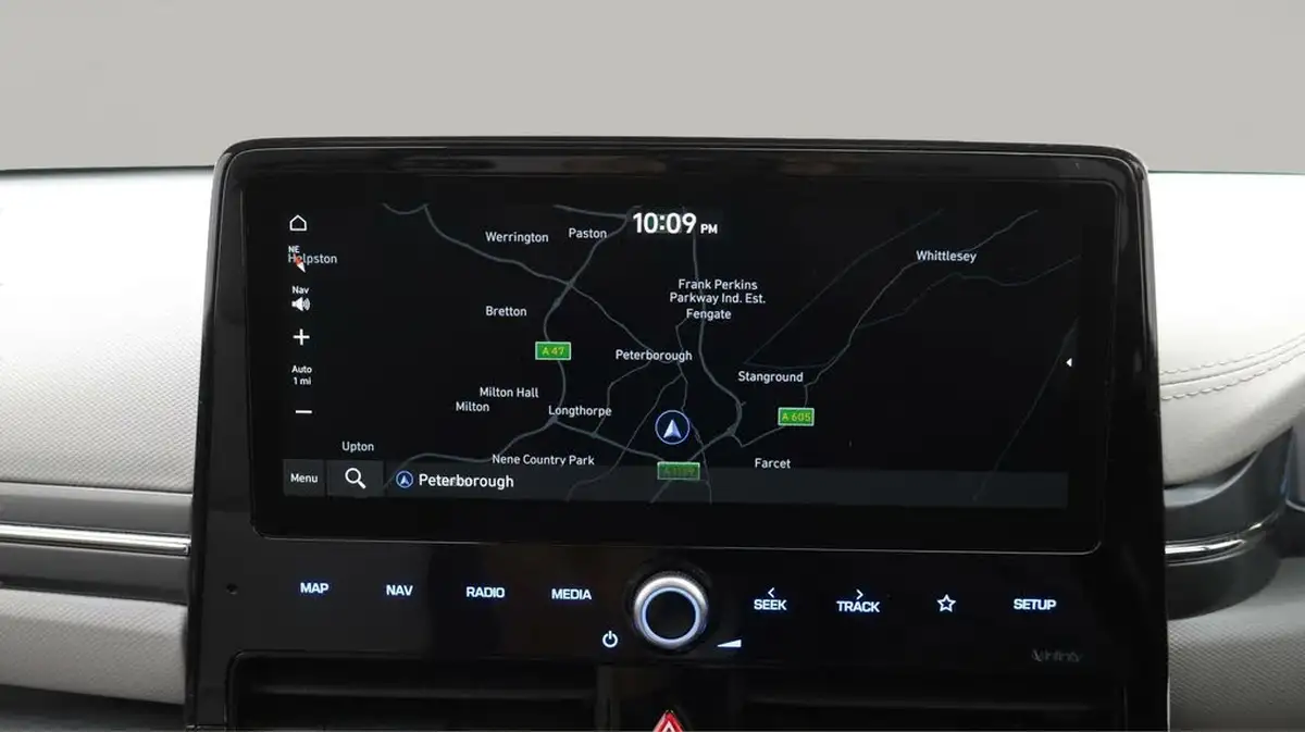 2022-hyundai-ioniq-e-premium-se-electric-big-11