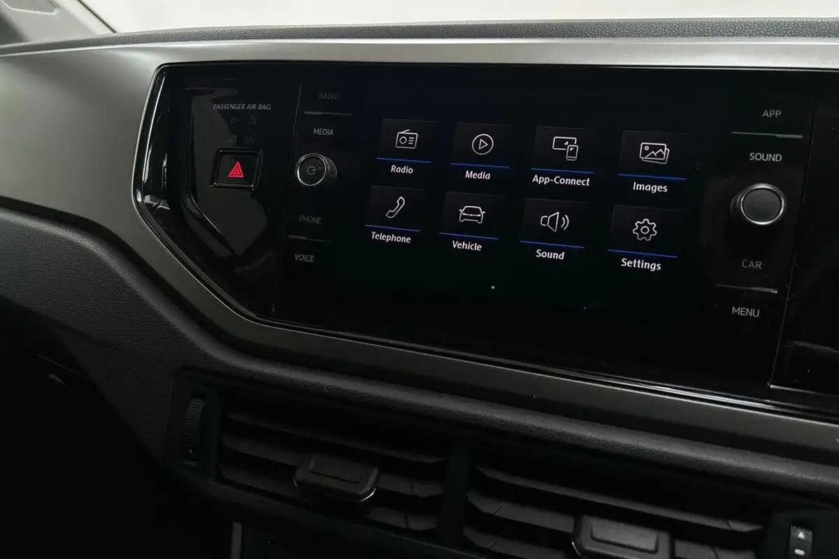 2020-volkswagen-polo-10-match-big-19