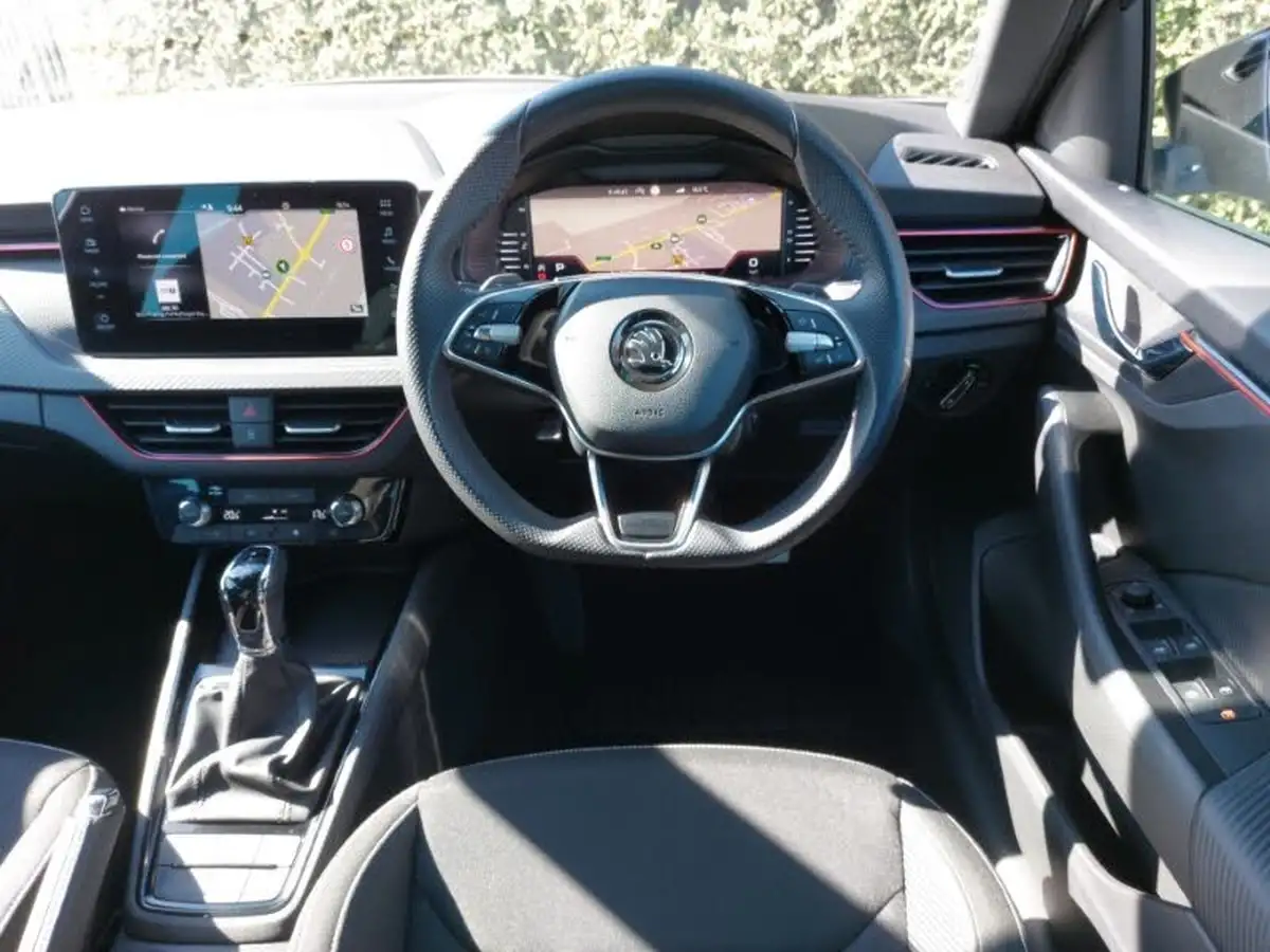 2024-skoda-kamiq-10-tsi-monte-carlo-116ps-dsg-big-6