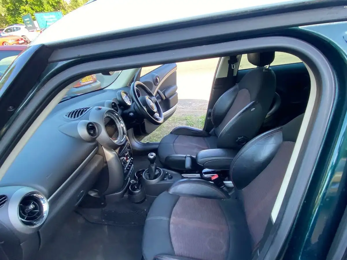 2012-mini-countryman-16td-cooper-big-38