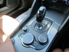 2019-alfa-romeo-giulia-20-veloce-small-37
