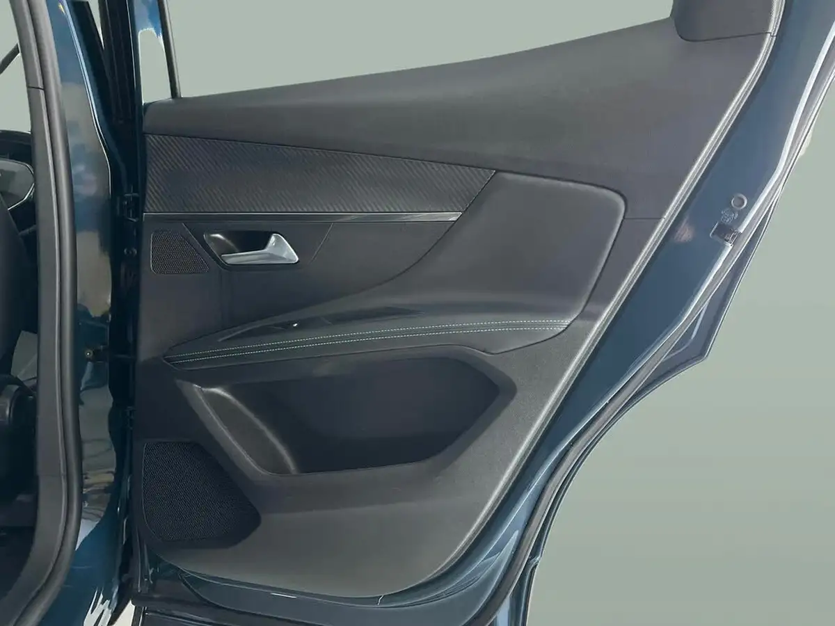 2021-peugeot-3008-suv-big-42