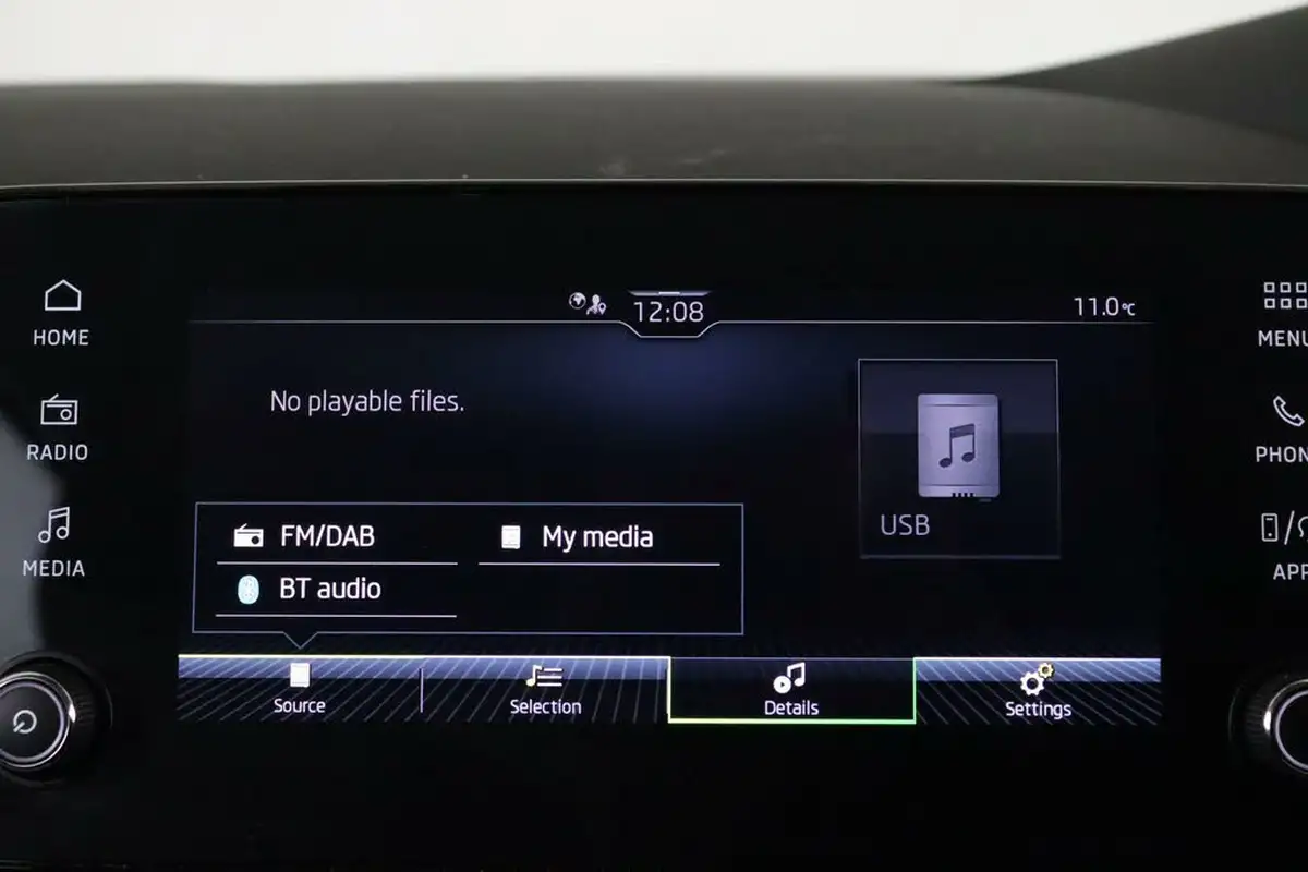 2024-skoda-kamiq-10-tsi-se-95ps-big-27