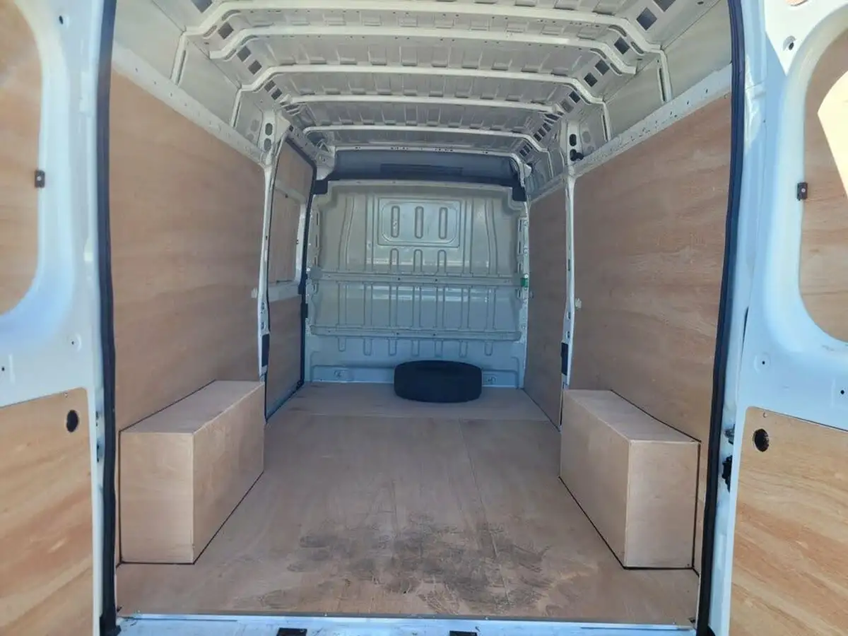 2017-citroen-relay-20bluehdi-35-l3h2-130eu6-big-10