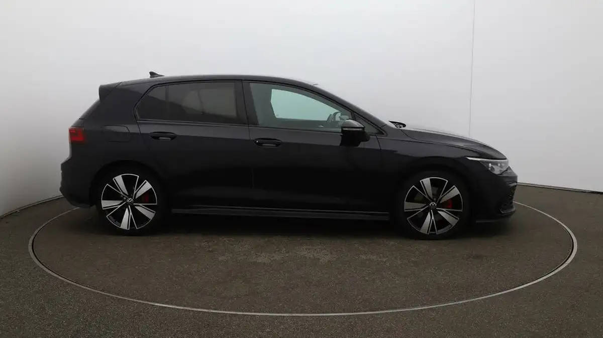2021-volkswagen-golf-20tdi-gtd-big-42