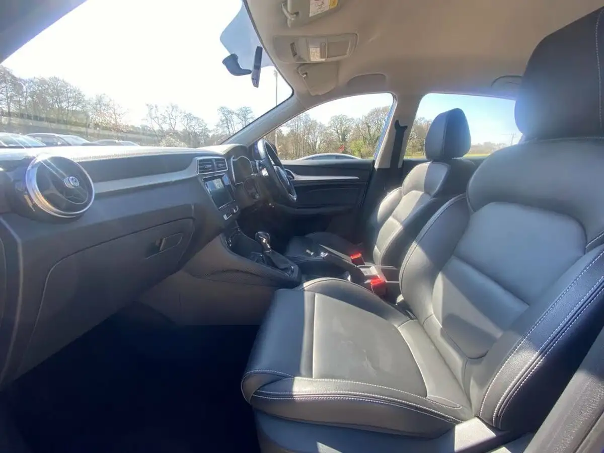 2020-mg-zs-suv-10t-gdi-exclusive-111ps-big-20