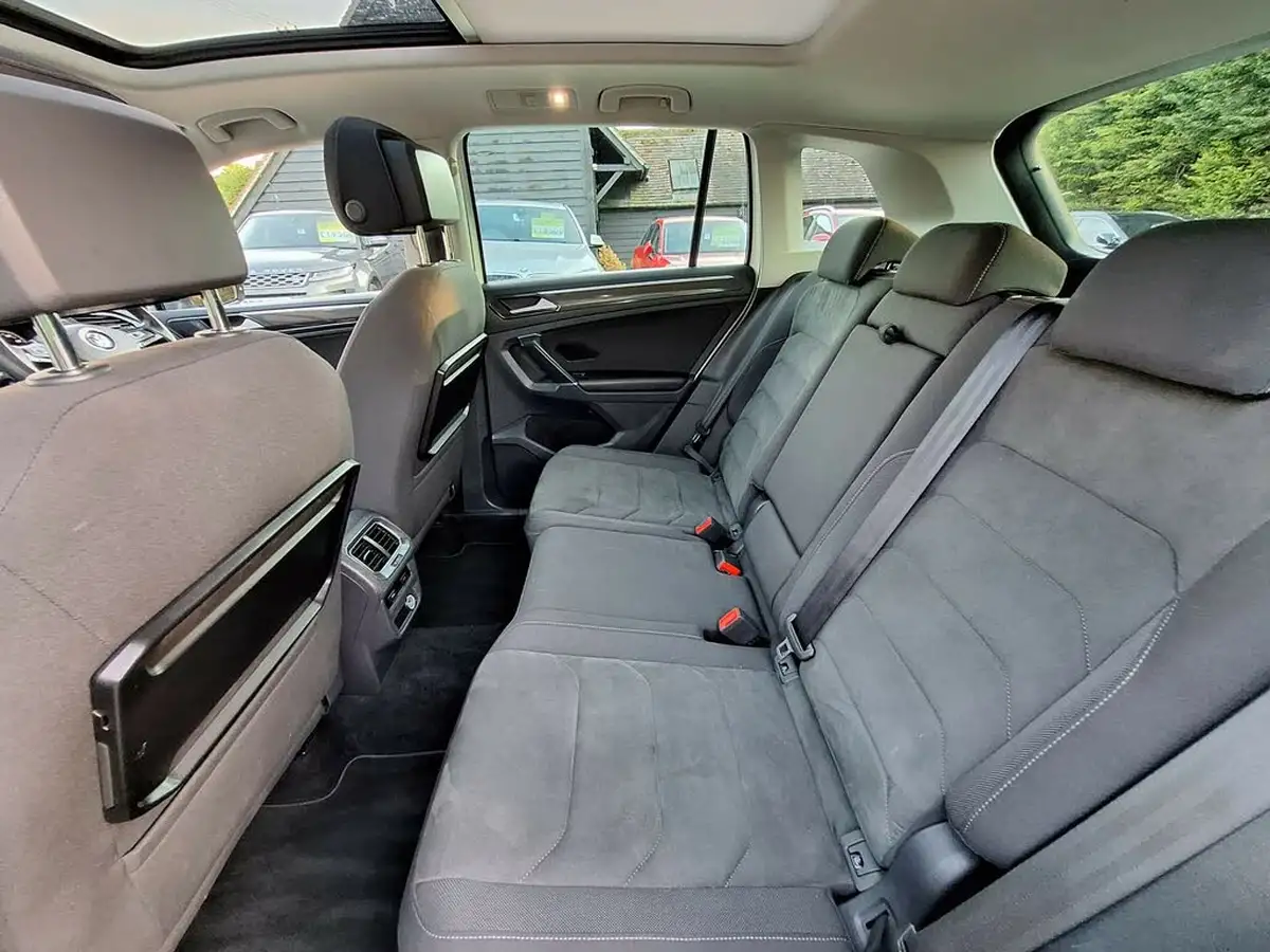 2016-volkswagen-tiguan-20-tsi-sel-dsg-big-10