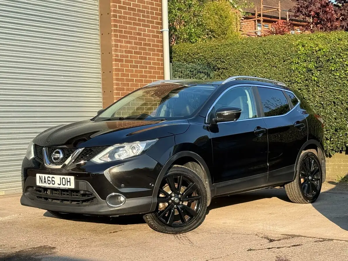 2016-nissan-qashqai-16dci-tekna-4x4-big-15