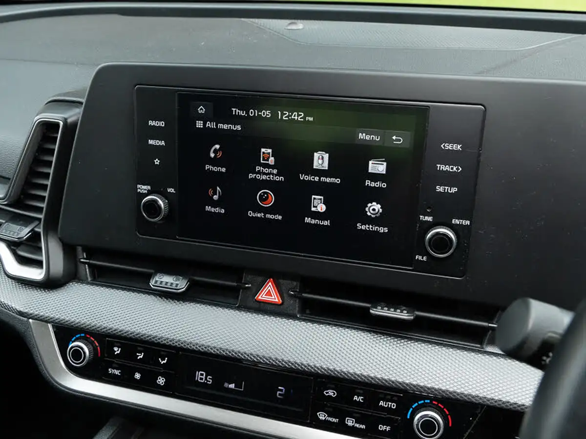 2023-kia-sportage-16-t-gdi-2-148bhp-big-14