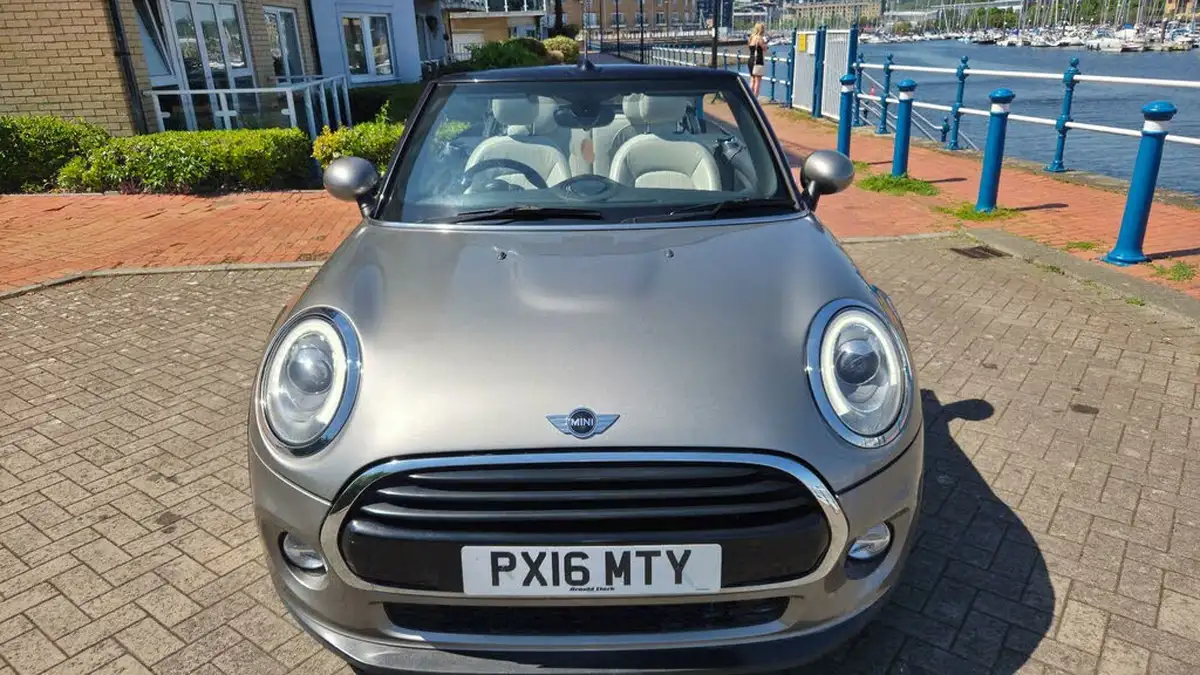 2016-mini-cooper-15td-cooper-d-ss-convertible-2d-big-10