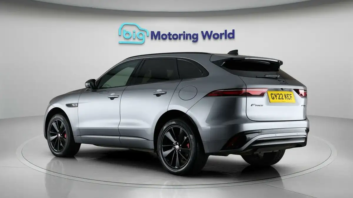 2022-jaguar-f-pace-20-p250-r-dynamic-black-big-5