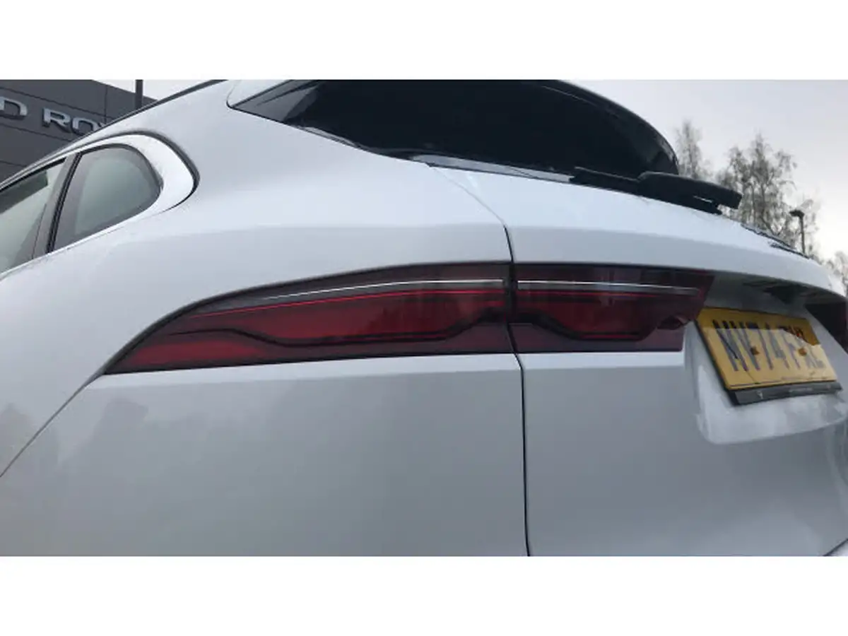 2024-jaguar-f-pace-20-d200-r-dynamic-s-big-18
