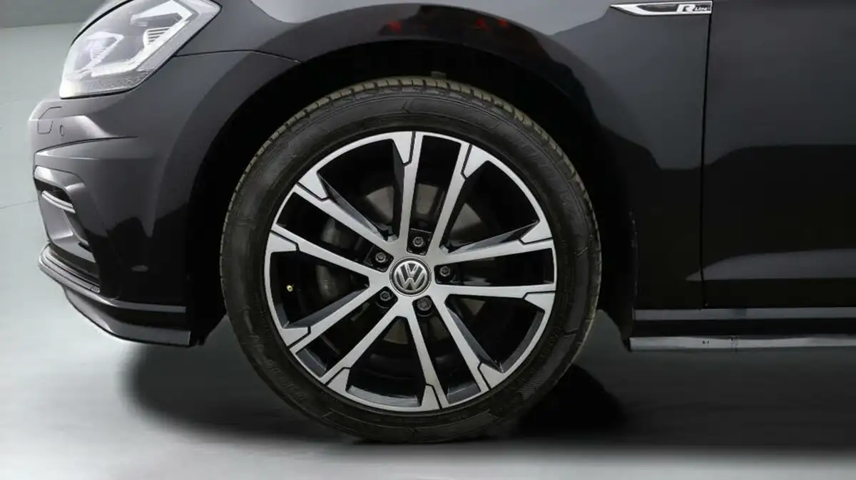 2020-volkswagen-golf-15-tsi-r-line-edition-dsg-big-17