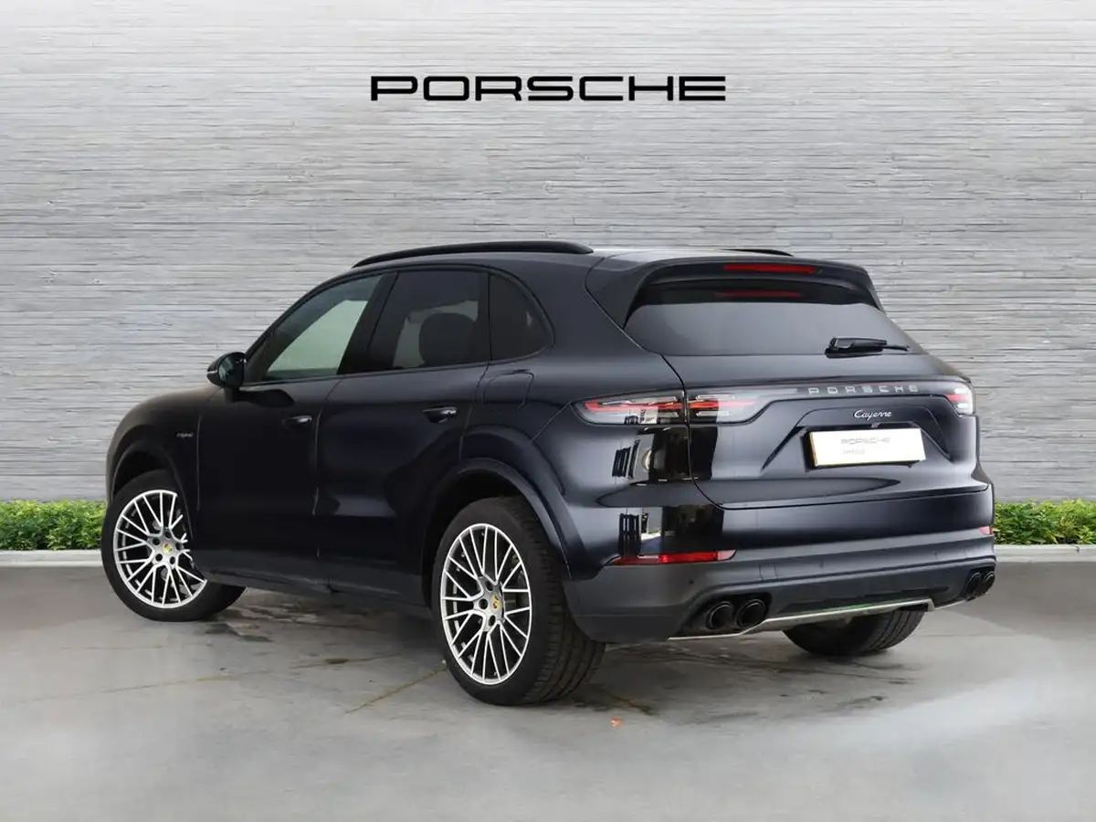 2025-porsche-macan-e-4-electric-big-1