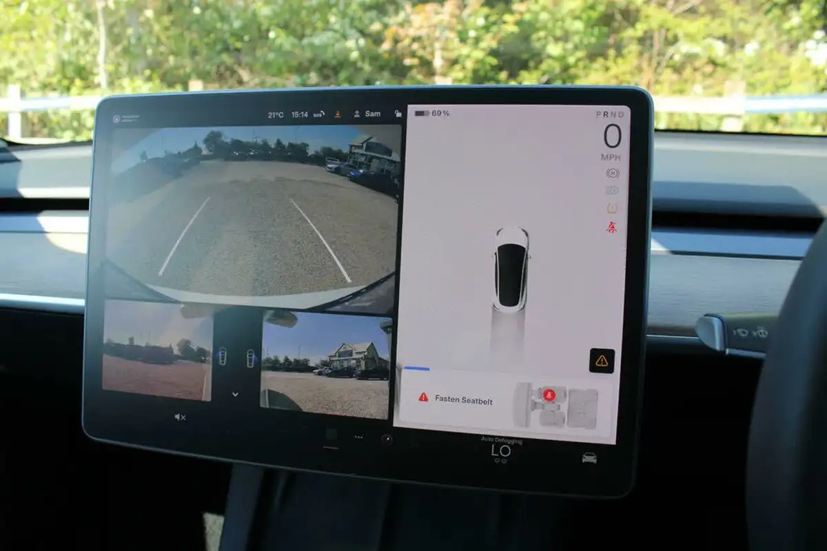 2021-tesla-model-3-e-standard-plus-big-14