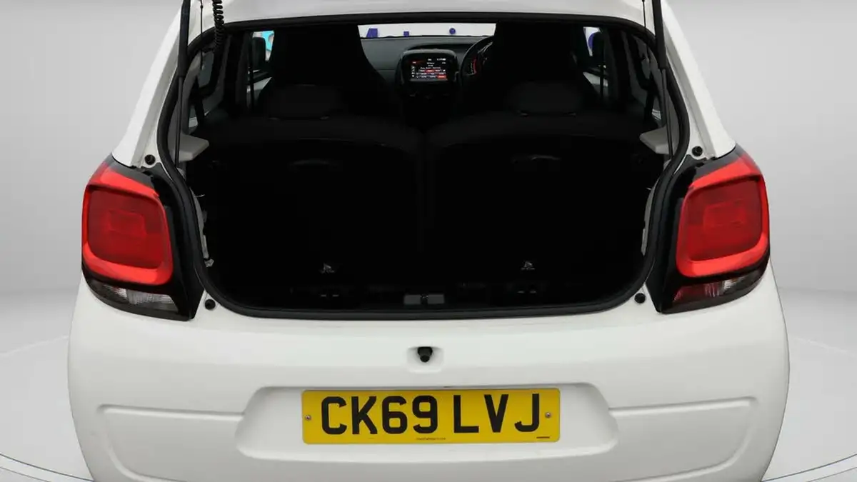 2020-citroen-c1-10-vti-flair-ss-5d-big-16