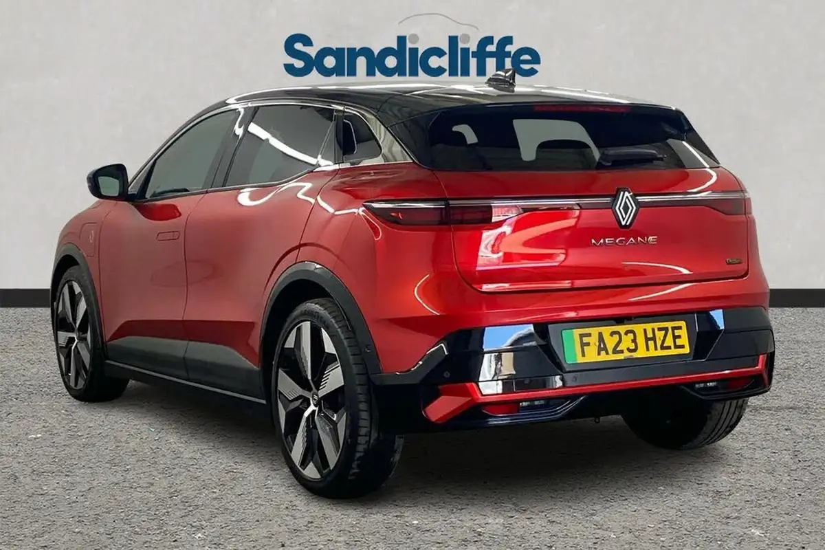 2023-renault-megane-e-tech-e-techno-big-5