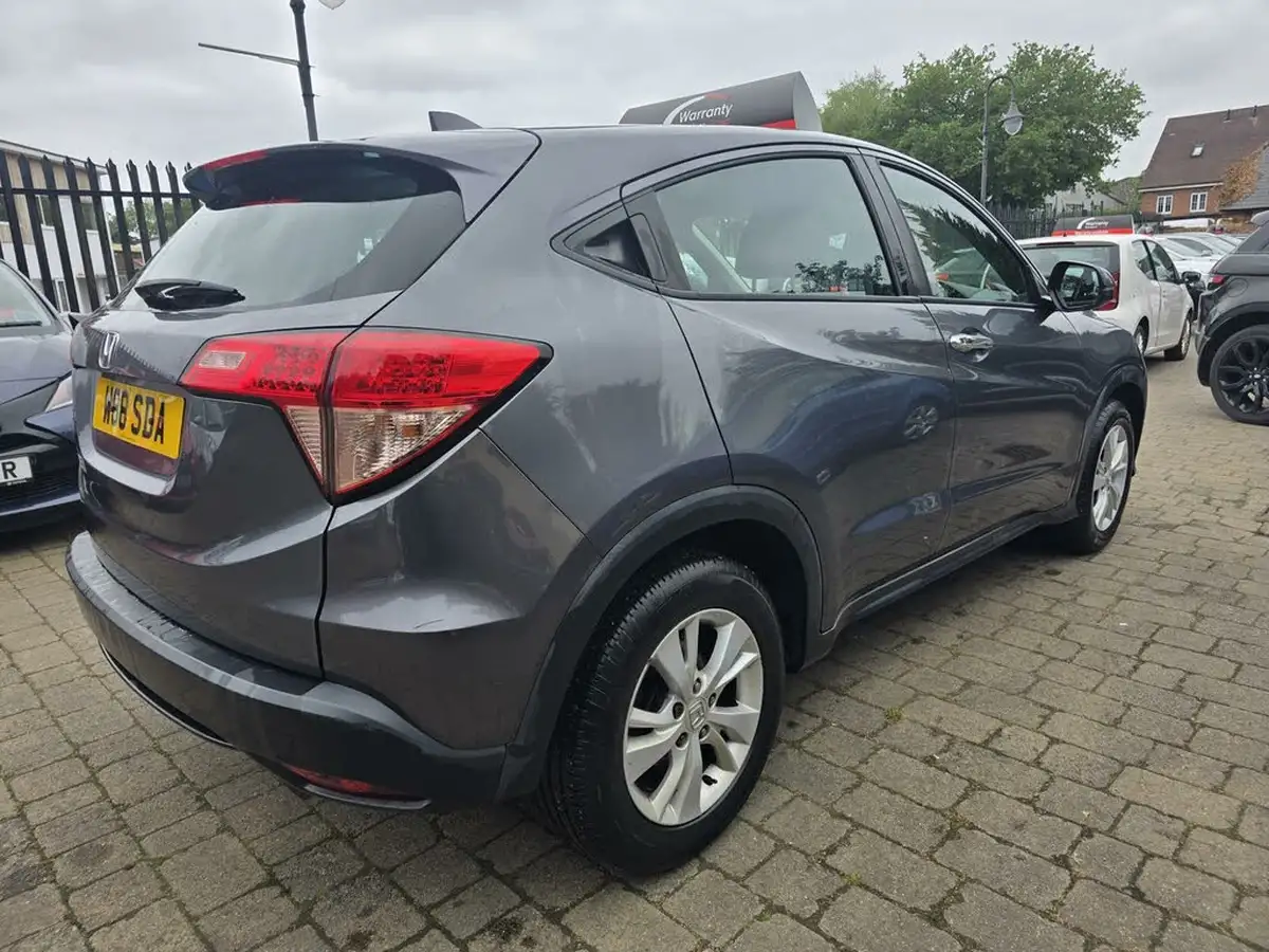 2016-honda-hr-v-15-i-vtec-s-big-3