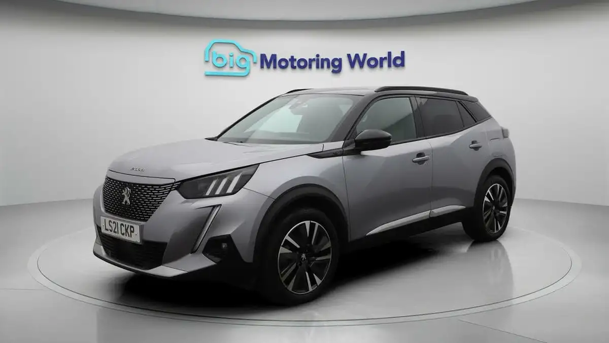 2021-peugeot-2008-suv-e-gt-premium-big-3